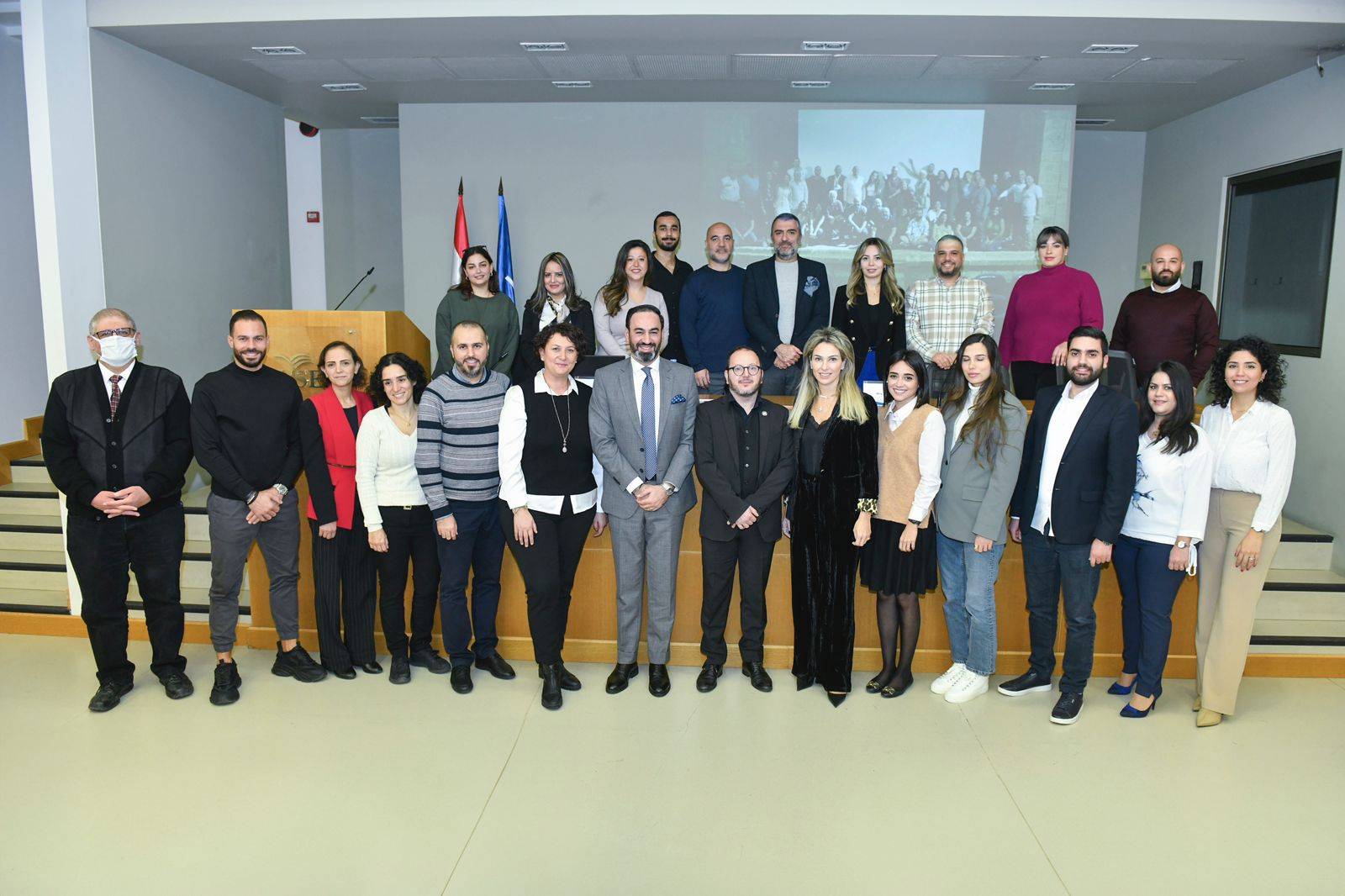 اجتماع عن "دور الاقتصاد الاجتماعي والتضامني في النهوض بالعدالة الاجتماعية في لبنان" في جامعة الروح القدس