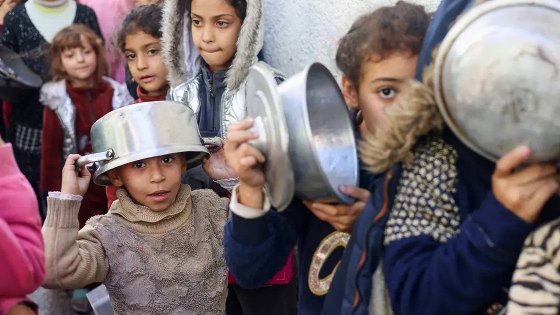 هيومن رايتس ووتش: استخدام "إسرائيل" لتجويع المدنيين كسلاح في غزة جريمة حرب