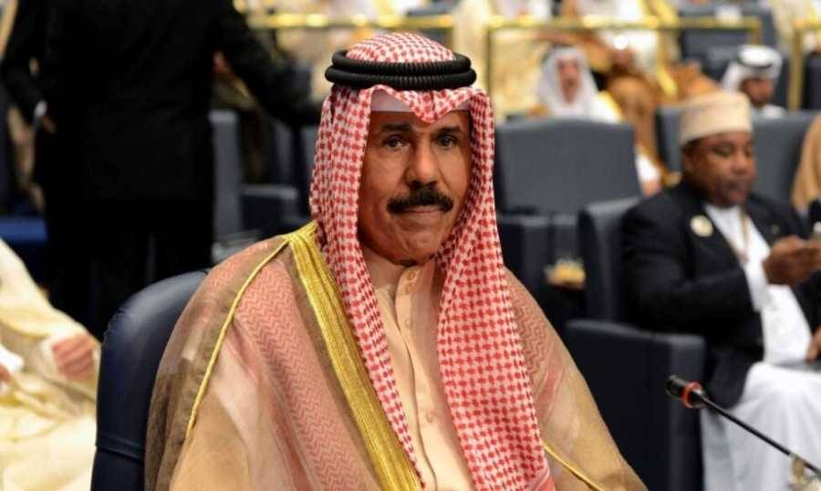 برقيات وتغريدات لسياسيّين تعزي بوفاة أمير الكويت
مذكّرة لميقاتي قضت بإعلان الحداد... وتنكيس الأعلام
