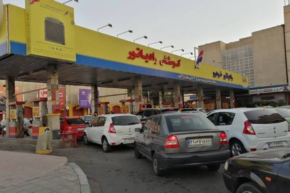 هجوم سيبراني يُخرج بعض محطات الوقود في إيران عن الخدمة