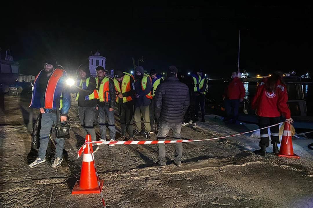 إنقاذ 51 شخصًا أثناء محاولة تهريبهم على متن مركب مقابل شاطىء طرابلس