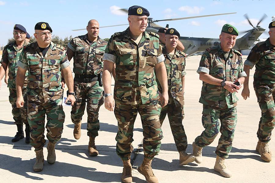 ما هي مفاعيل التمديد لقائد الجيش على معركة رئاسة الجمهوريّة؟
توازن بين عون وفرنجية... والحسابات مختلفة بين قيادة الجيش والرئاسة