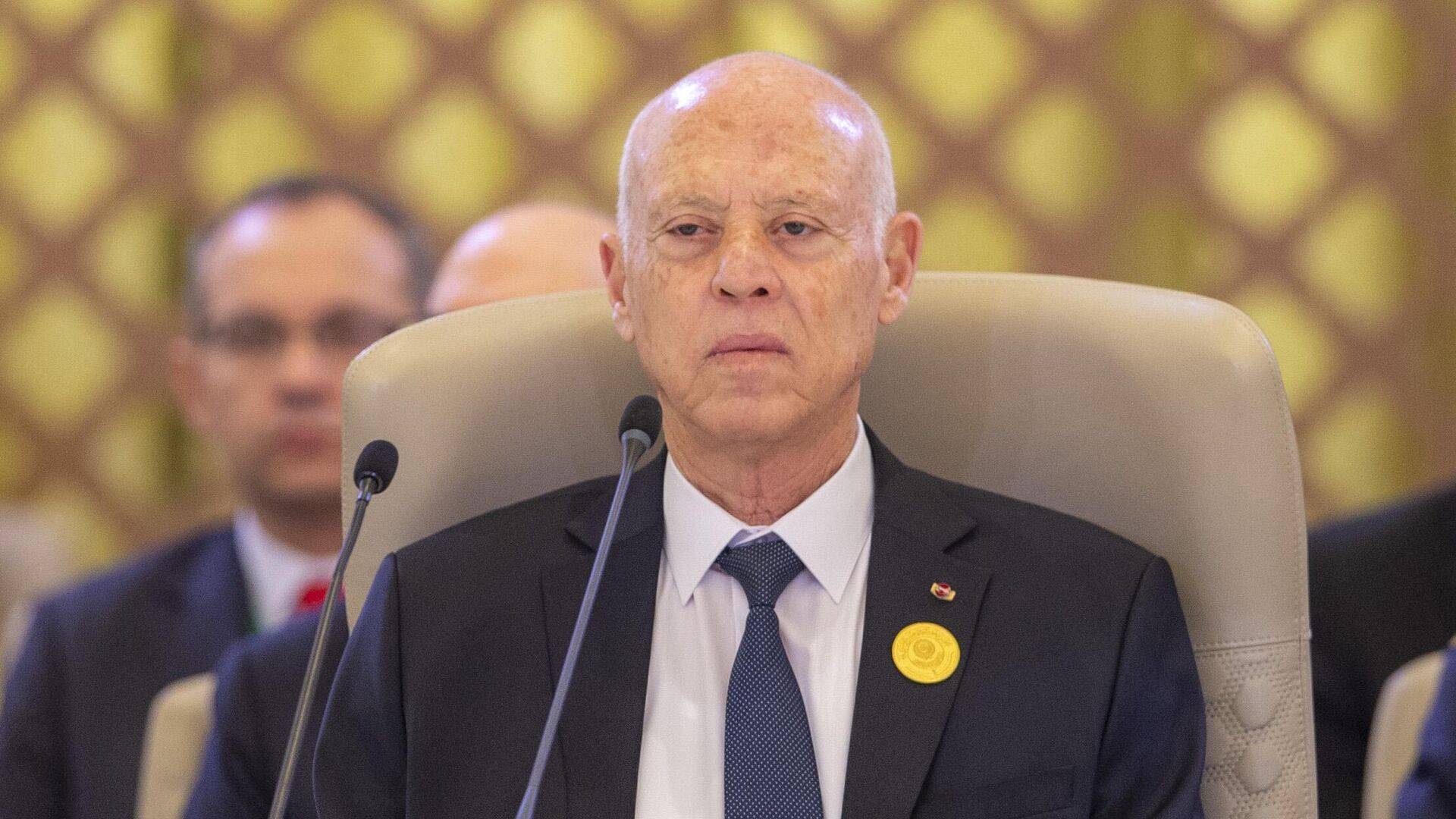 الرئيس التونسي يعفو عن 951 محكوماً