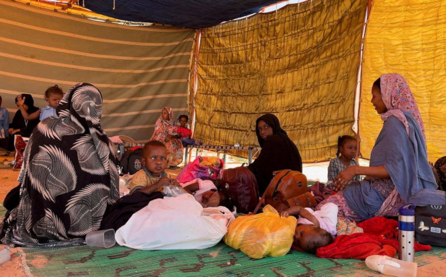 الحرب تتسبب بنزوح 300 الف سوداني من الولاية الآمنة