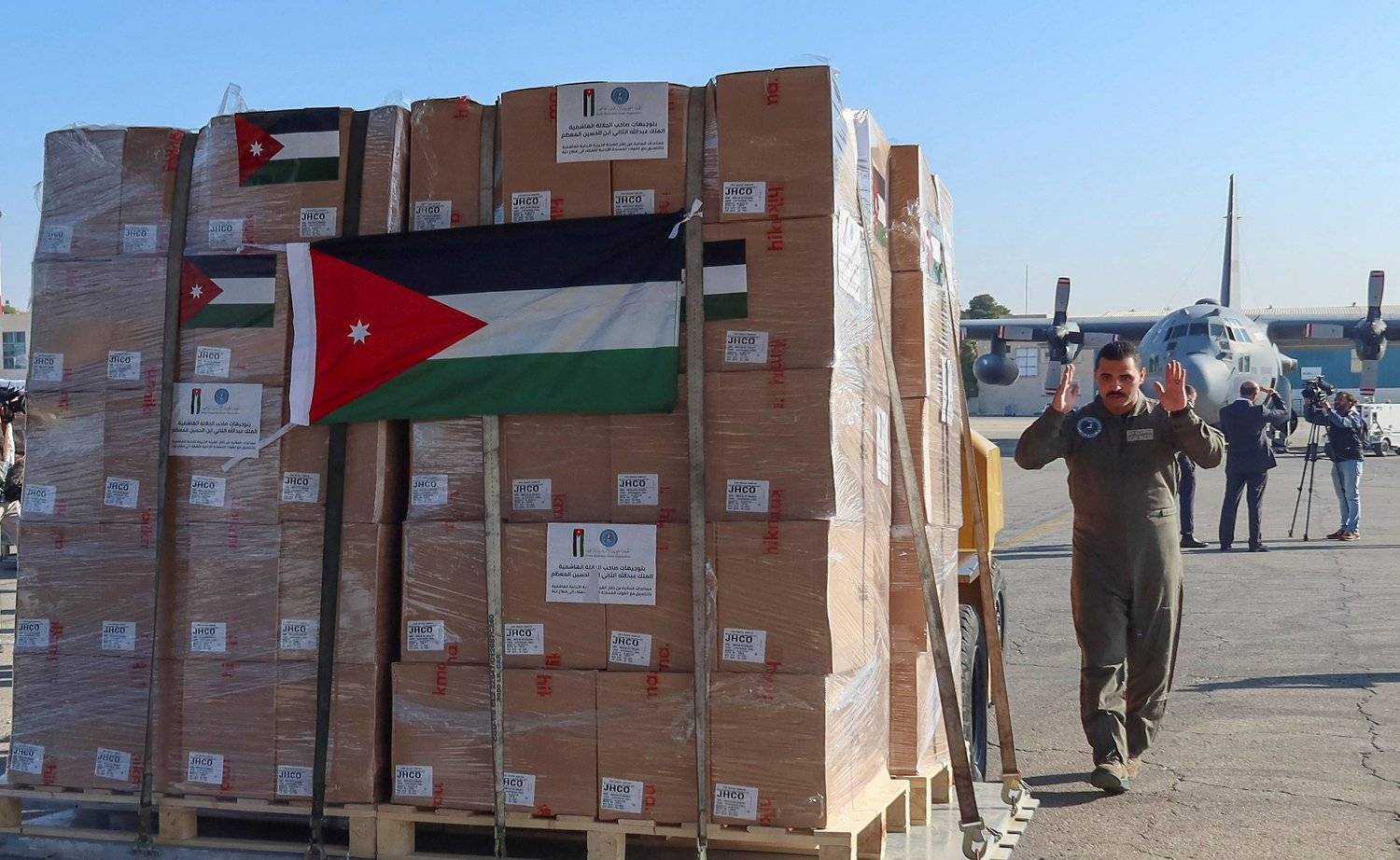 الأردن يعلن عن مسار جديد لإدخال المساعدات إلى غزة مباشرة