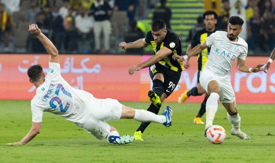 خماسية للنصر ... ورونالدو هداف العام