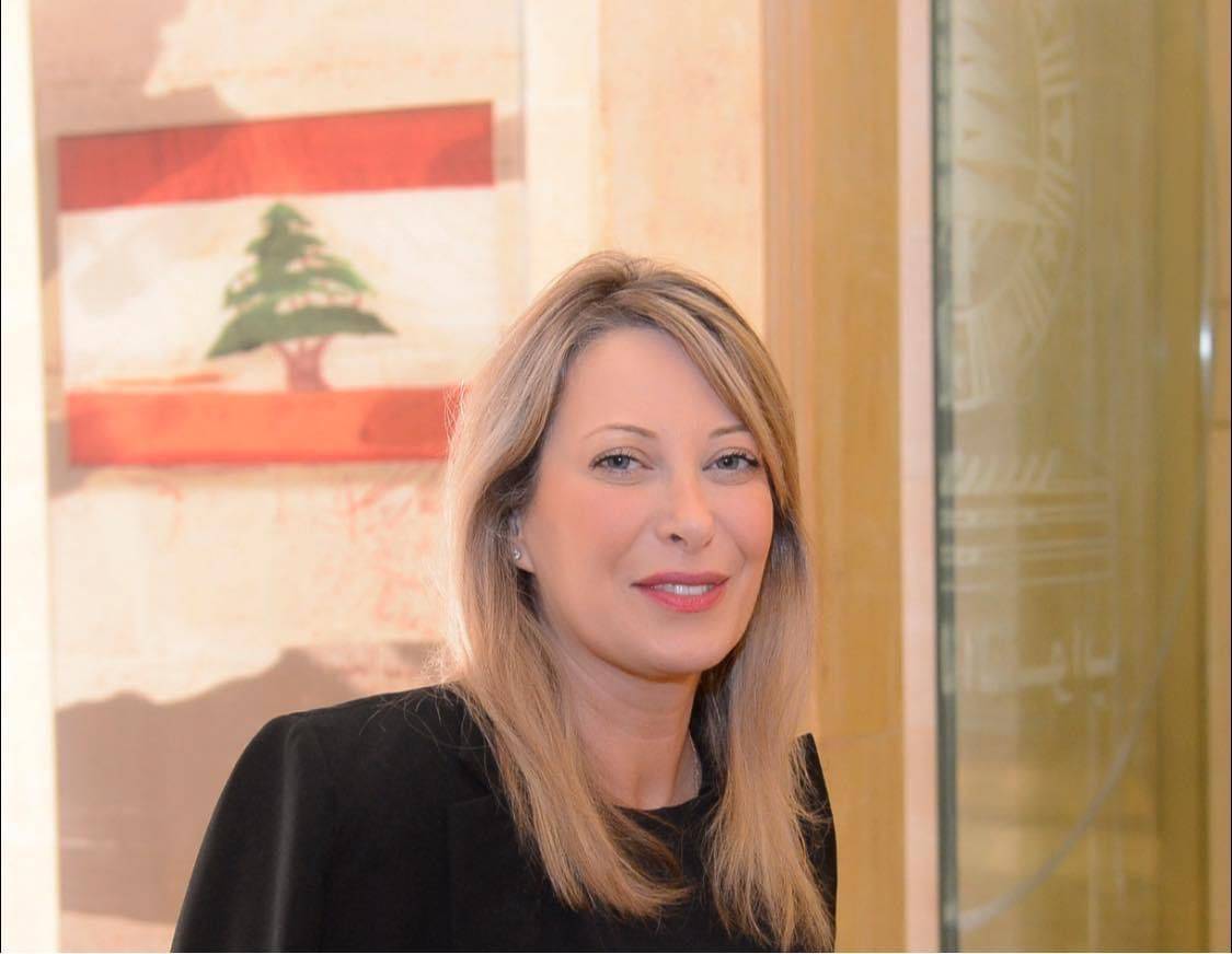 "تجربة التمديد لقائد الجيش يبنى عليها في الملف الرئاسي"
غادة أيوب لـ "الديار": التصعيد جنوباً يؤشِّر إلى اقتراب الحسم وتنفيذ الـ1701