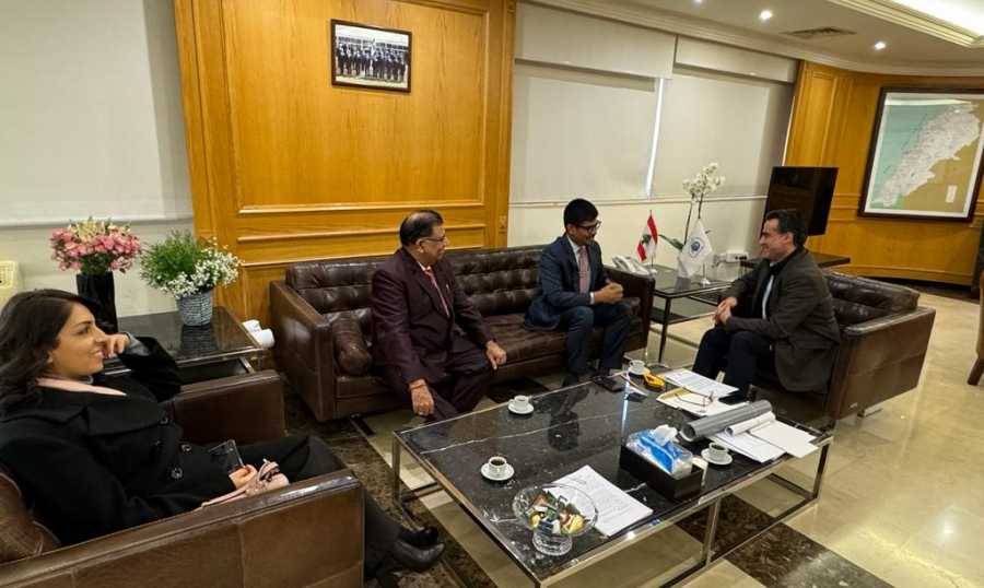 حمية بحث التعاون مع سفير الهند وتلقى
دعوة للمشاركة في مؤتمر دولي للطيران المدني