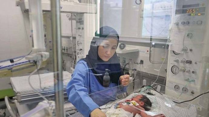 وزارة صحة غزة: 180 نازحة تلد يومياً بظروف غير إنسانية و900 ألف طفل في خطر
