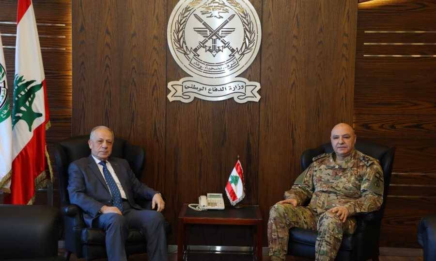وزير الدفاع إستقبل قائد الجيش في زيارة تهنئة