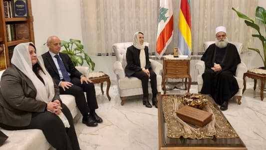 أبي المنى اتصل بسفير مصر مهنئاً
وبحث مع حياة ارسلان مواضيع وطنيّة