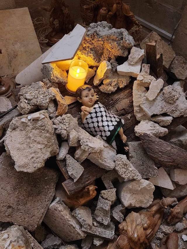 لو فيغارو: إنه أحد أتعس أعياد الميلاد في فلسطين