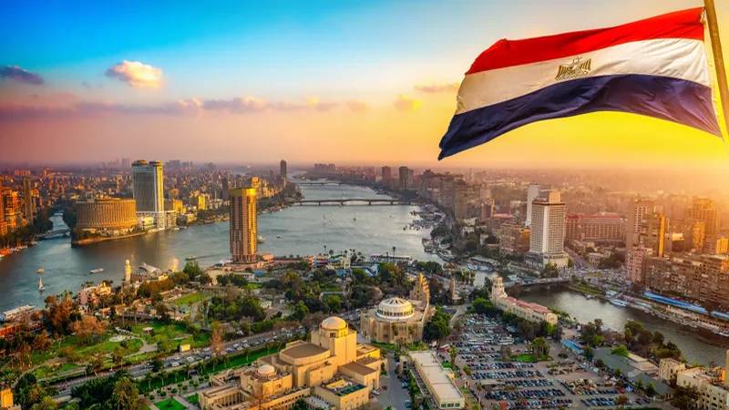 مصر بين الظاهر بيبرس وفاتن حمامة