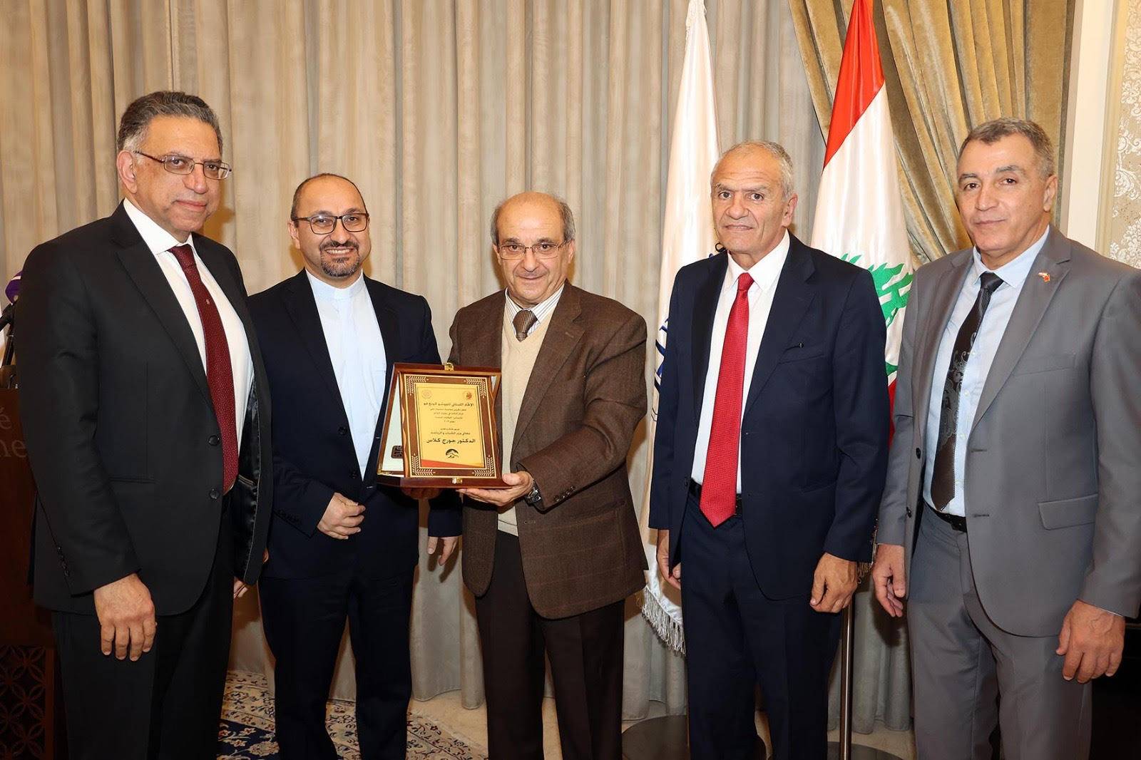اتحاد الكونغ فو يكرّم بعثته الى بطولة العالم
والكلمات أشادت بالنتائج المميّزة خارجياً