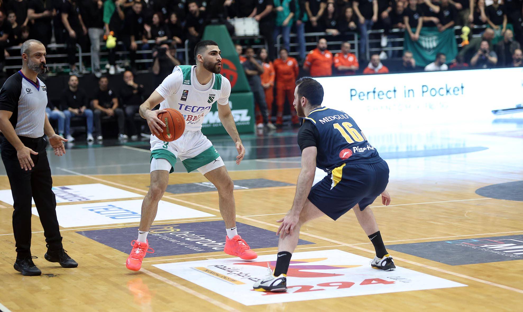 الرياضي يسقط الحكمة في غزير (71-68)