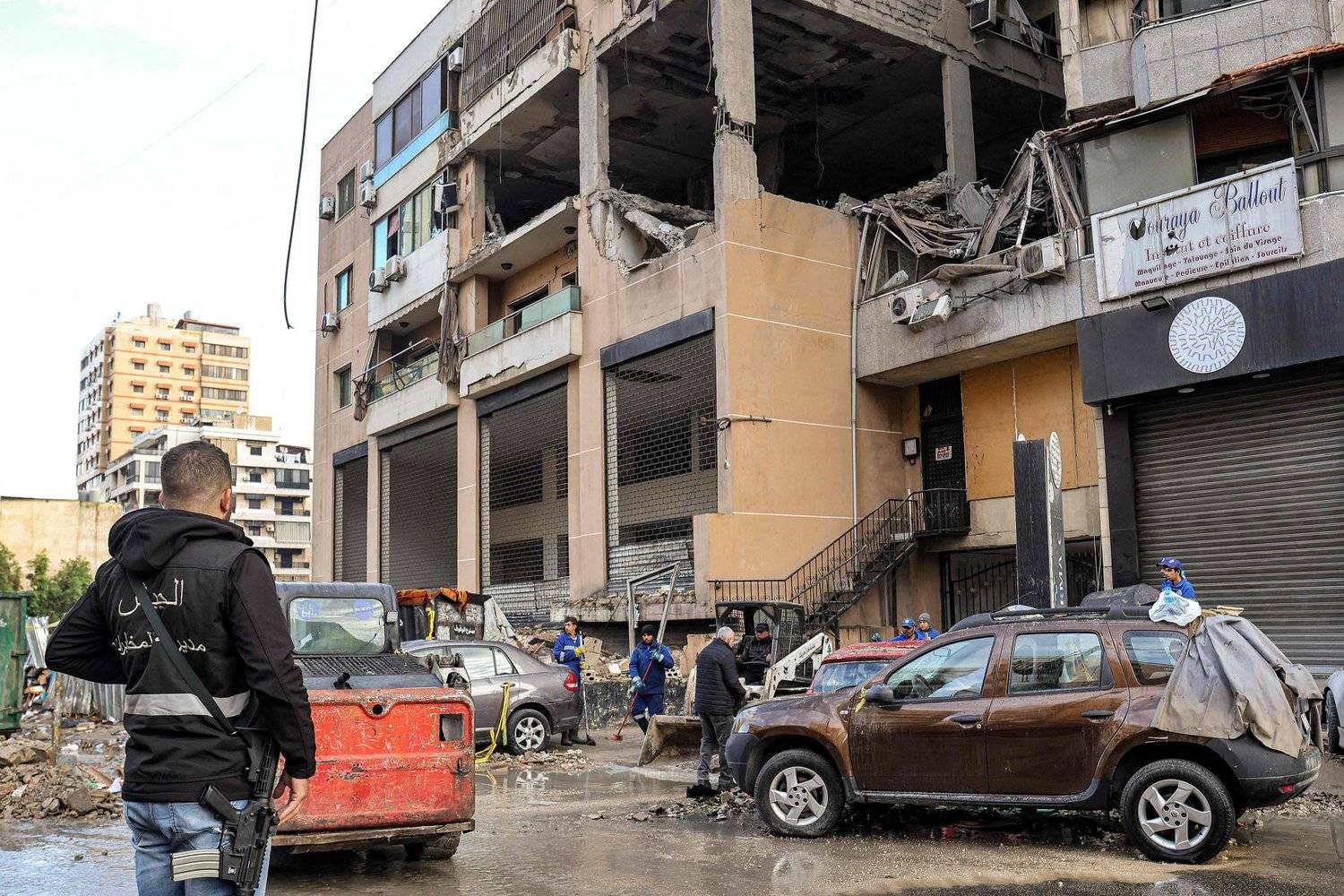 التحقيقات مفتوحة على كافة الإحتمالات وعلامات الإستفهام!
إغتيال العاروري "رسالة إسرائيليّة بالنار" الى واشنطن؟
الردّ المرتقب لحزب الله يفتح نقاشاً في "إسرائيل" حول الثمن