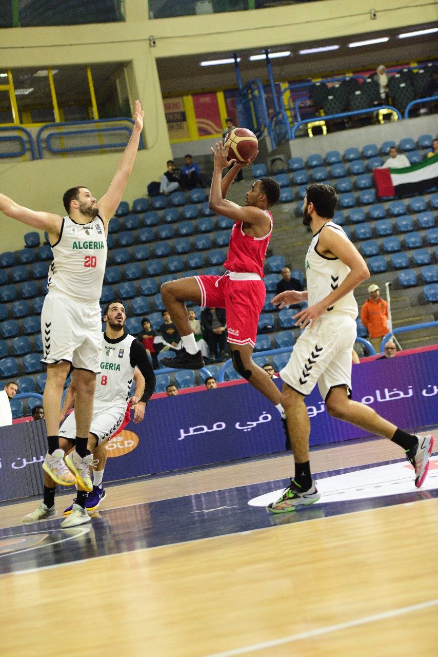 السلة العربية... منتخب الإمارات يواصل انتصاراته