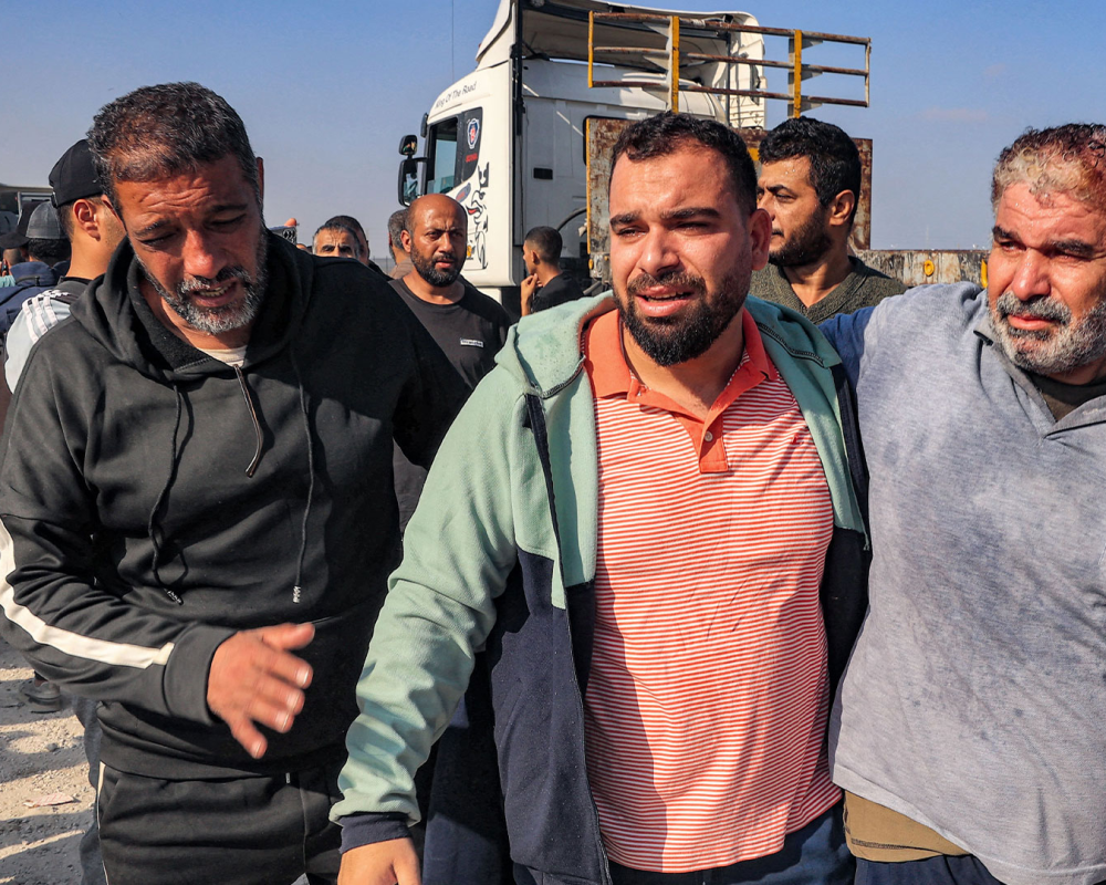 "هيومن رايتس ووتش": الإحتلال إعتقل آلاف العمال من غزة بشكل سرّي لأسابيع
