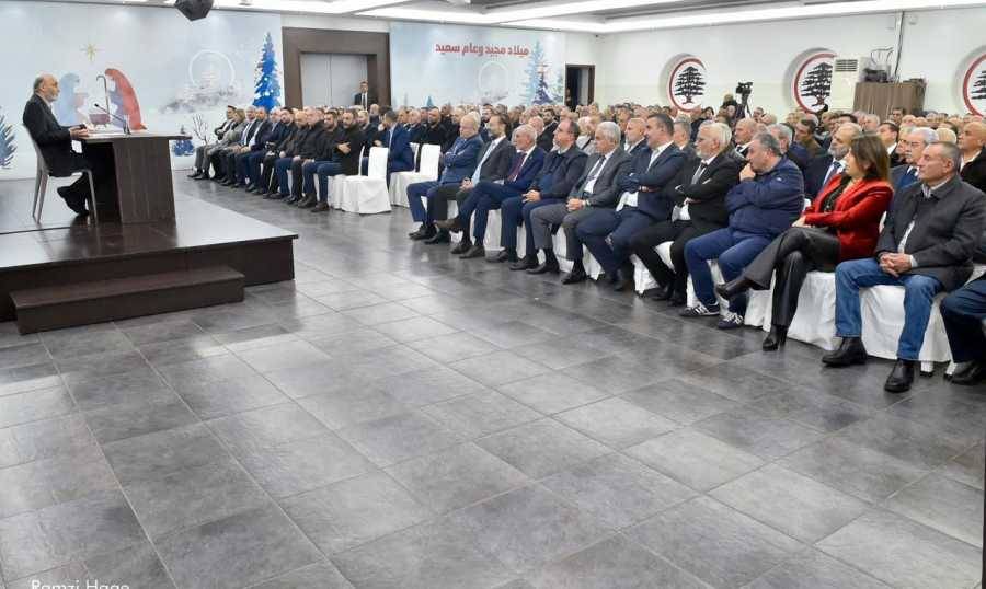 جعجع: الوضع في لبنان غامض
وحزب الله يسعى الى مكاسب داخليّة