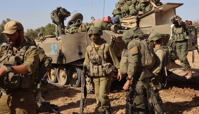 "الاسرائيليون" ينتقلون من الدفاع الى الهجوم على الجبهة مع لبنان