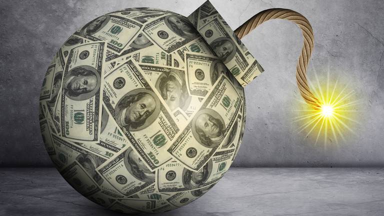 "بلومبرغ" تحذّر من أزمة عالمية ستكلّف 10 تريليونات دولار