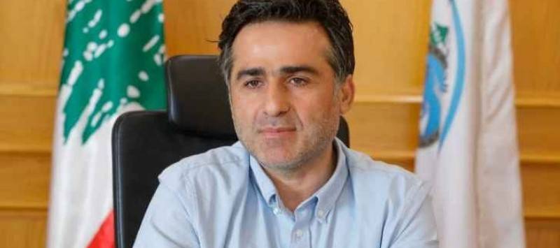 "أيُعقل ذلك؟"... حميّة يكشف سبب تجمّع المياه في "الضبية"