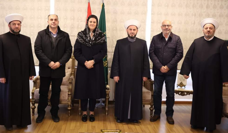 مفتي زحلة عرض مع وفد
"الوطني الحرّ" شؤونا إنمائيّة