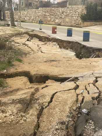 طريق خربة بسري - جزين مهدّدة بالانهيار
وطريق ترشيش- زحلة على خطى طريق ضهر البيدر