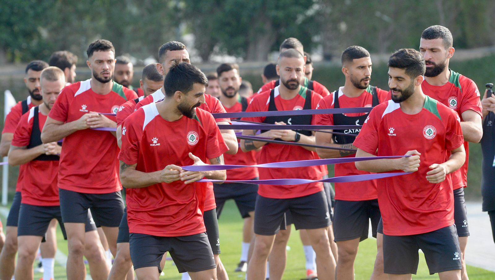 لبنان يواجه الصين اليوم متمسّكاً بطموحات التأهل