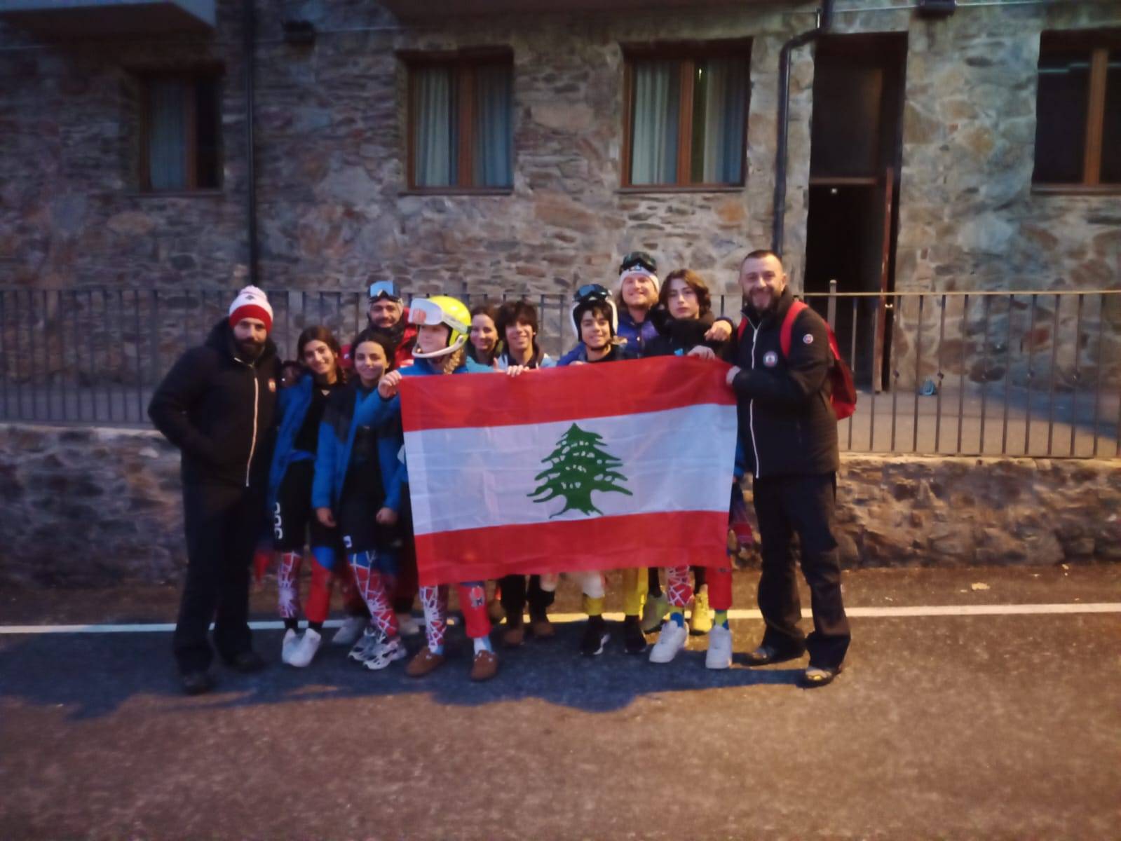 بعثة اتحاد التزلج على الثلج
تشارك ببطولة أندورا لفئة الأولاد
