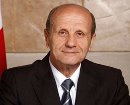 "أوروبا وأميركا تمنعان نتنياهو من تنفيذ عدوان موسّع على لبنان"
الوزير السابق شربل لـ "الديار": الحراك الخارجي حول الملف الرئاسي ذرّ للرماد في العيون
