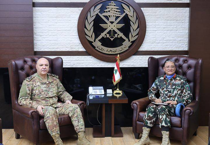 قائد الجيش بحث مع رئيس بعثة الأمم
المتحدة لمراقبة فض الاشتباك الوضع جنوباً