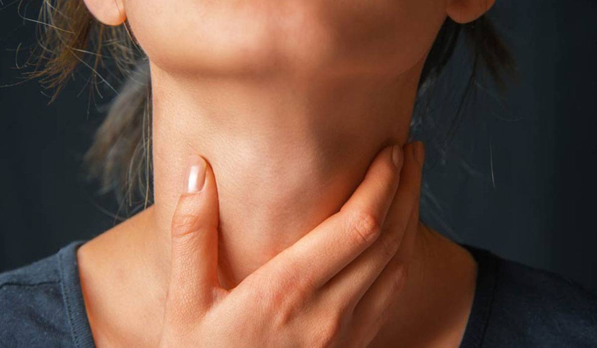 زيادة الوزن وشعور بالبرد: علامات على قصور الغدّة الدرقيّة