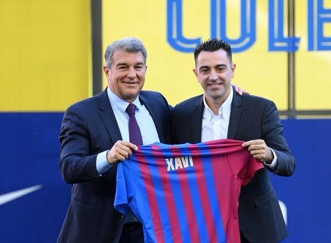 تصرف لابورتا يهدد مستقبل تشافي