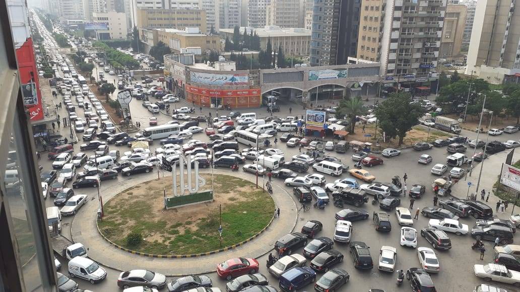 فوضى السير والعشوائيّة في طرابلس... هل من مُبادرة لإزالتها
تزامناً مع احتفاليّات "طرابلس عاصمة الثقافة العربيّة"؟