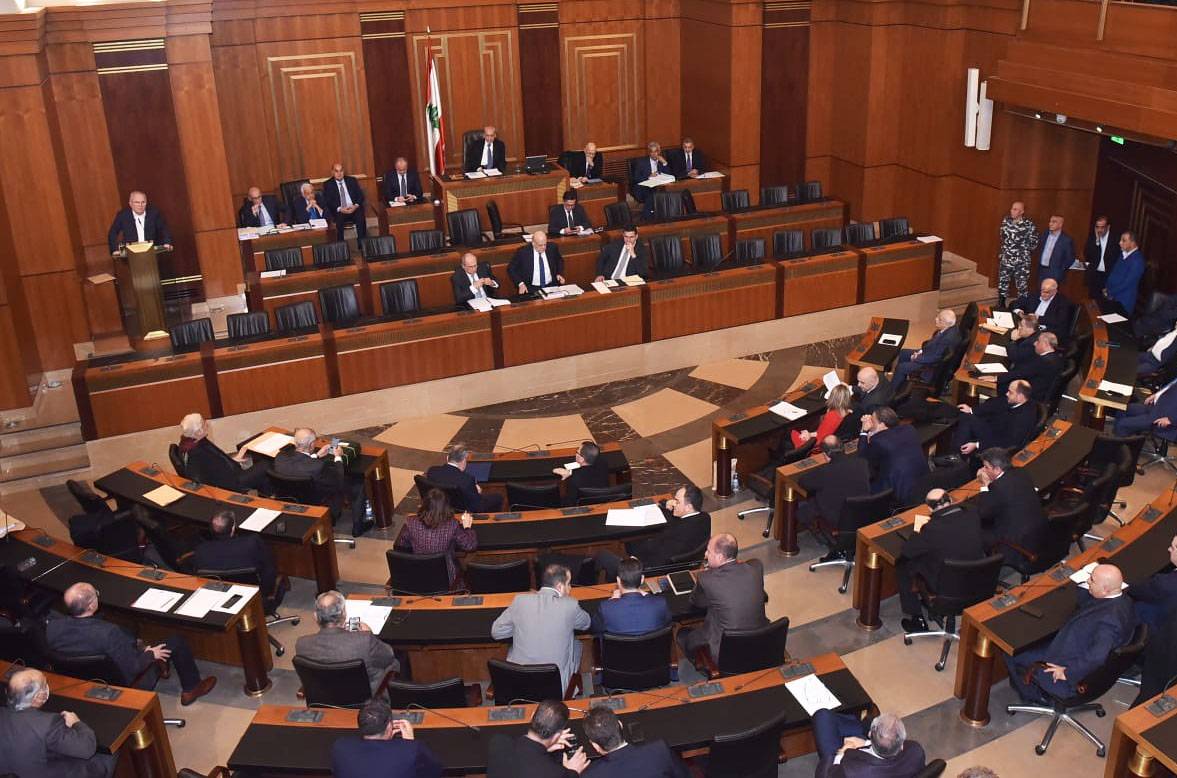 لقاء سفراء «الخماسية»: قلق من الحرب و«خارطة طريق» للتحرك رئاسيا!
حزب الله يردّ على التهديدات بعملية جوية نوعية و«هلع» في المستوطنات
ألمسيّرات تضرب «القبة الحديدية»... إقرار اسرائيلي بالفشل وغارات انتقامية