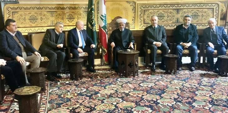 دريان بحث الأوضاع مع سفيرة الأرجنتين
الأسمر: لتصحيح الأجور بالقطاعين العام والخاص