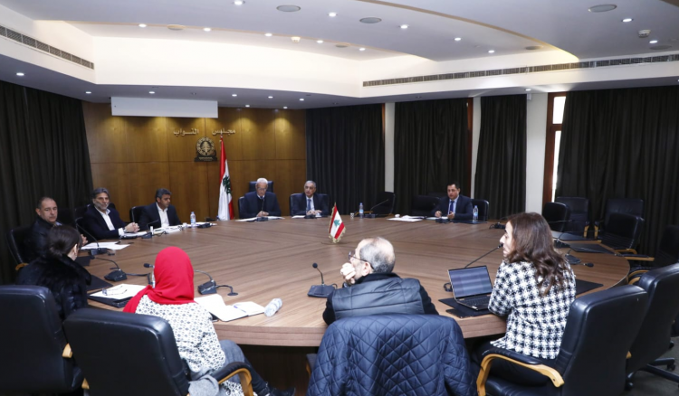 فرعية لجنة البيئة ناقشت مصادر
تمويل الادارة المتكاملة للنفايات