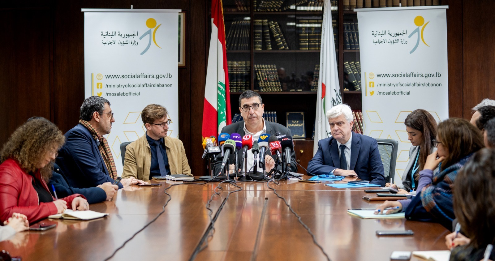 حجار عرض كيفيّة الاستجابة لحال الطوارىء في الجنوب:
نتحرّك باتجاه الدول المانحة لتأمين التمويل