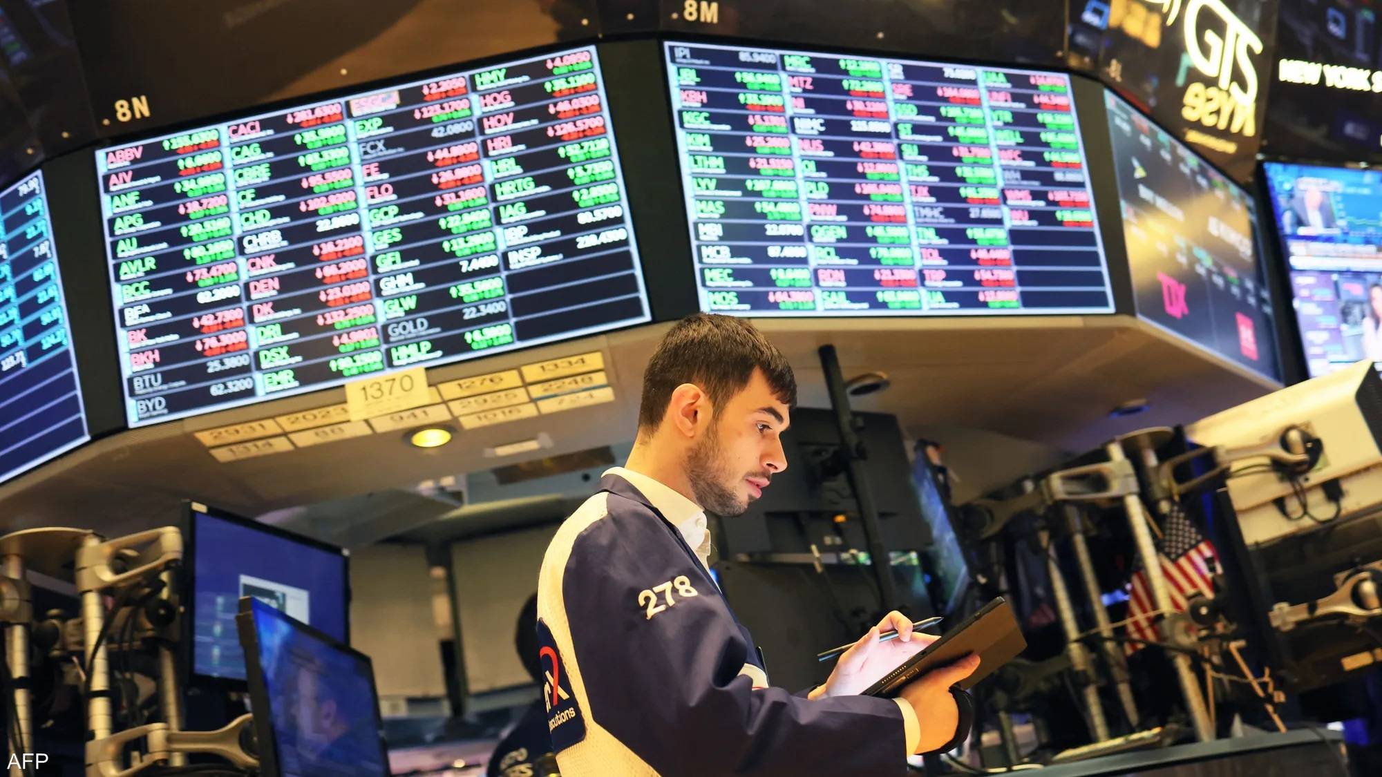 أسهم وول ستريت تصعد بأسبوع وستاندرد اند بورز عند مستوى قياسي