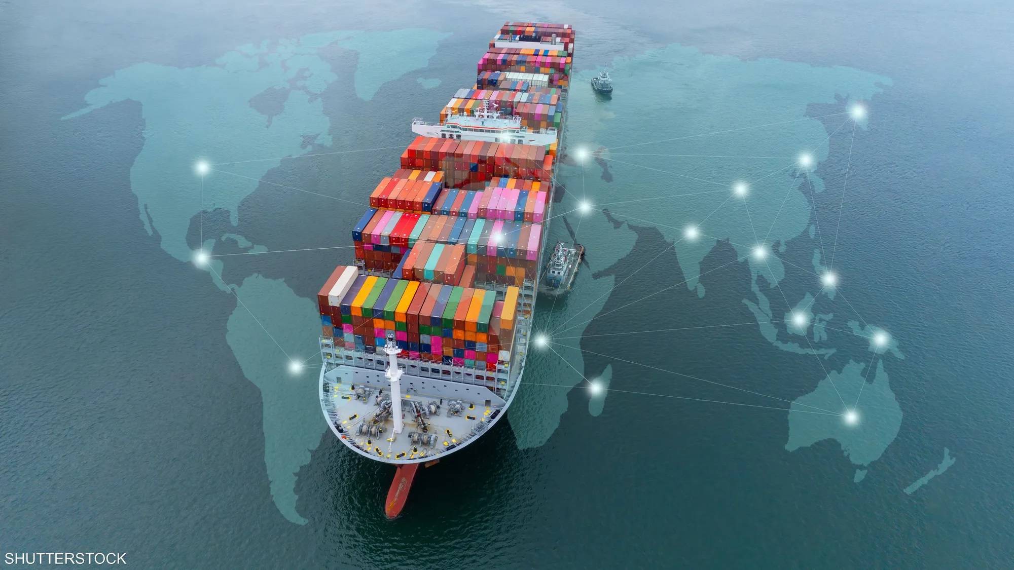 رويترز: مجموعة "CMA CGM" تعلق عبور سفنها في البحر الأحمر