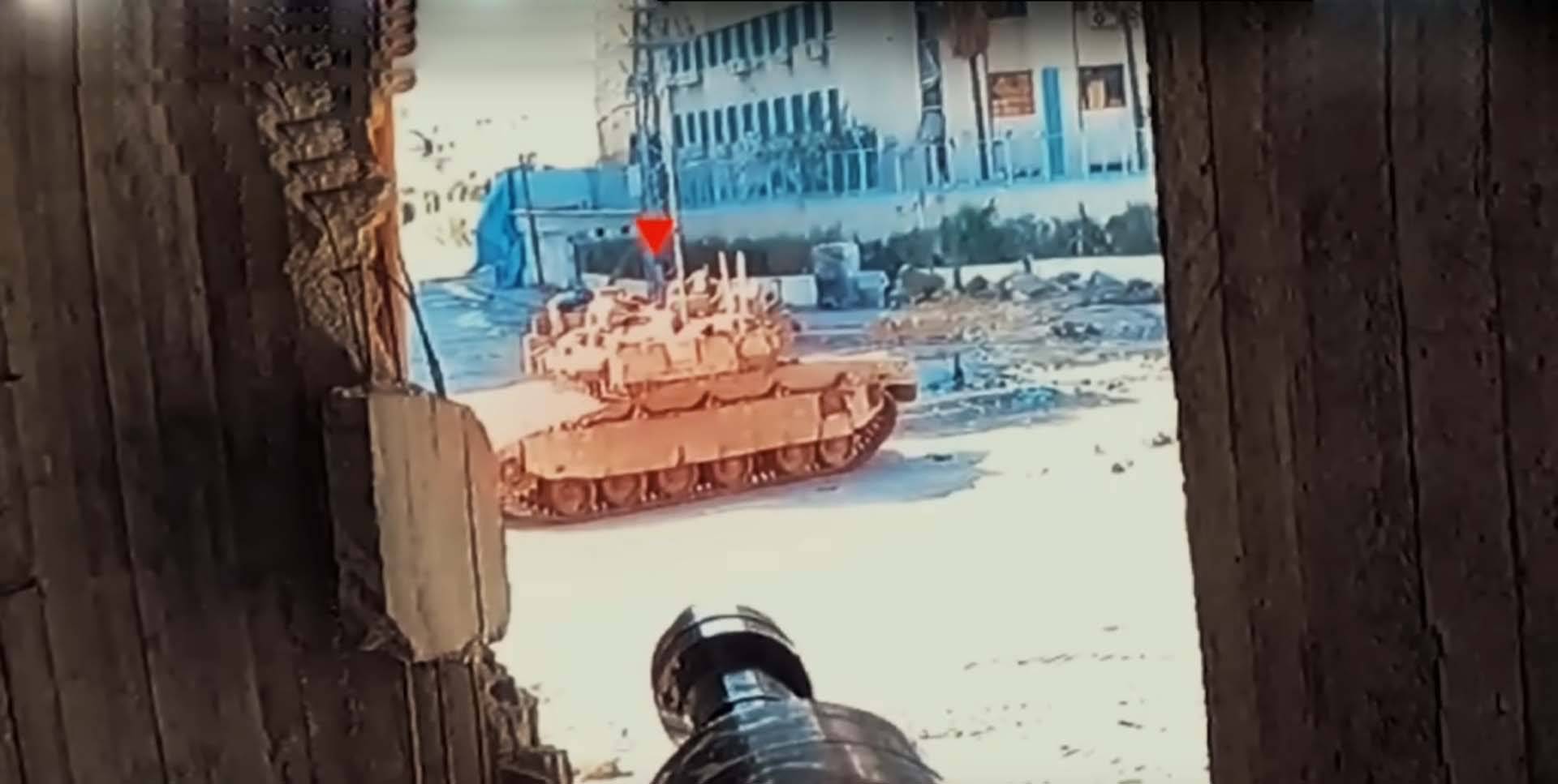 560 جندياً قتيلا منذ بدء الحرب وتحذير أممي من وقف تمويل الأونروا
واشنطن تبحث الاعتراف بدولة فلسطين... بيرنز: مفتاح امن المنطقة التعامل مع ايران
