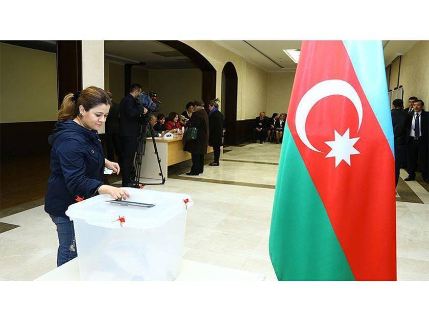 التصويت للانتخابات الرئاسية في أذربيجان يبدأ