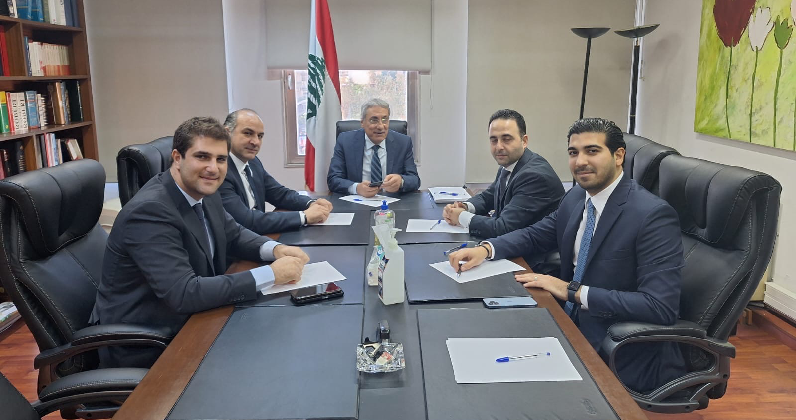 خوري عقد اجتماعاً تنسيقياً لإعداد قانون
تعديلي يتعلّق بالمعاملات الإلكترونيّة