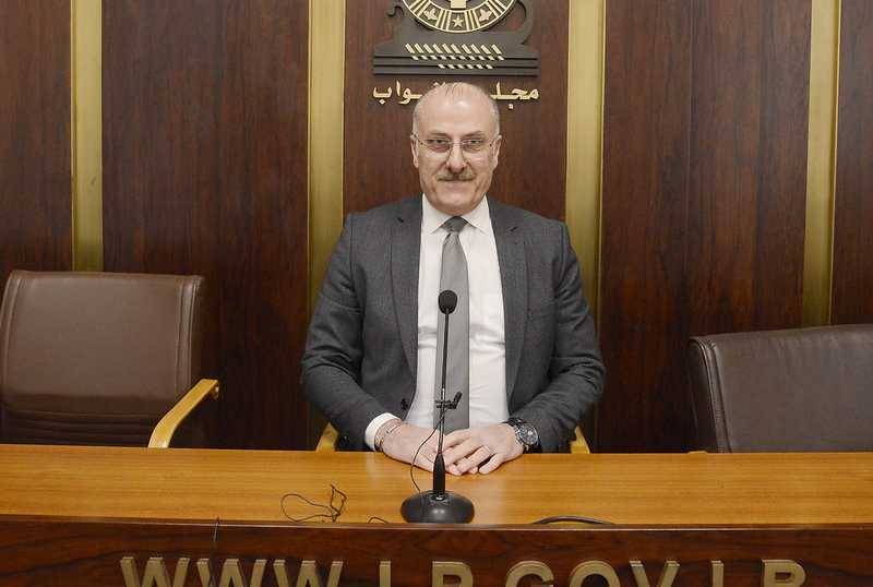 عبدالله: إحدى لجان مجلس الإنماء والإعمار
تصرّ على التلاعب بتلزيم حائط مدخل جزين