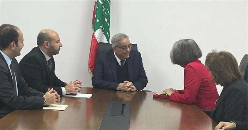 بوحبيب خلال لقائه رئيسة الصليب الأحمر الدولي: كل مساعدة ممكنة للنازحين من الجنوب مرحّب بها