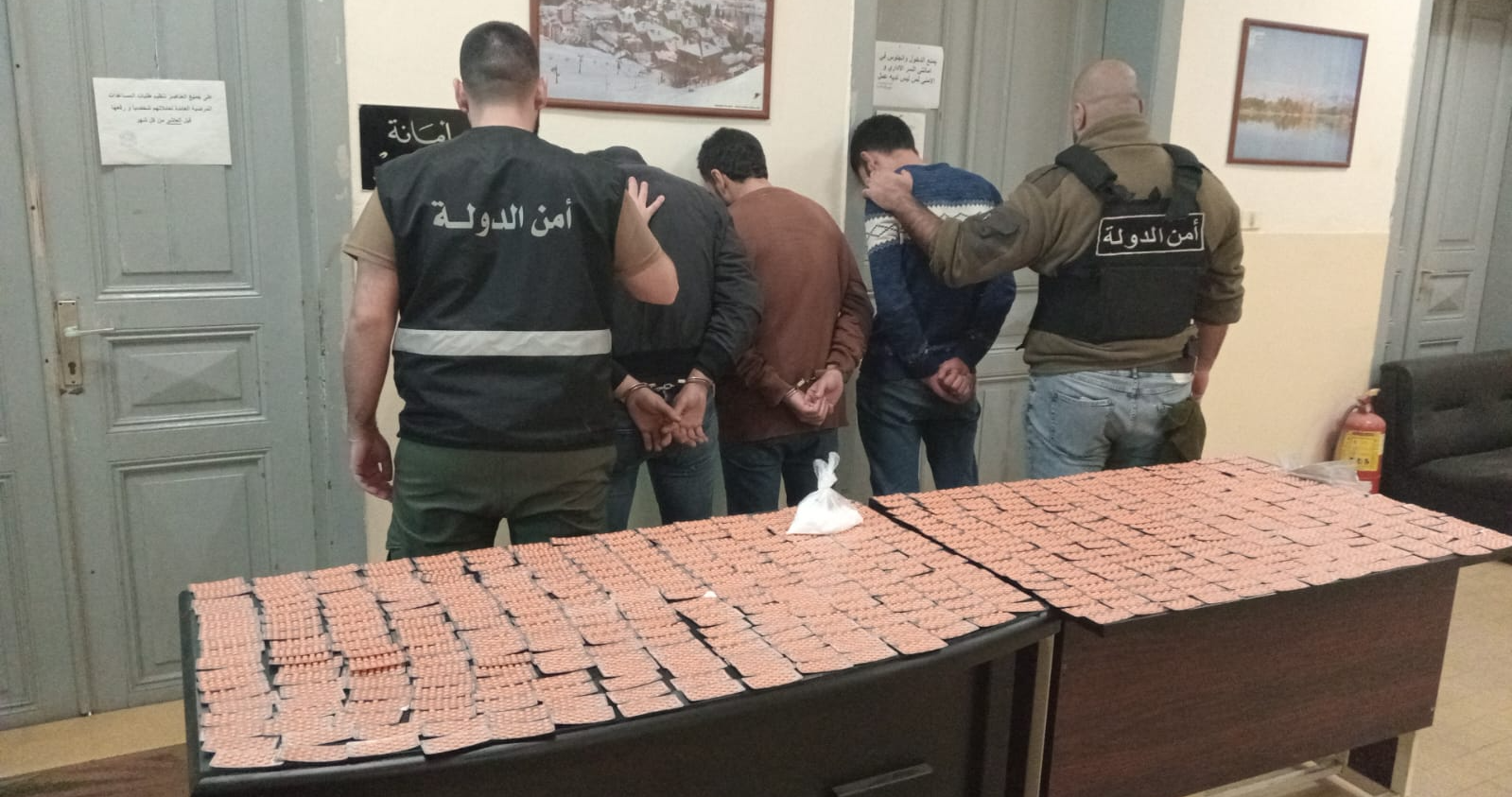 أمن الدولة في البترون ضبط 11 ألف
حبّة كبتاغون وأوقف مُروّجيها