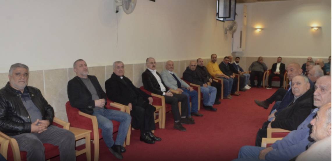 وفد من "الإشتراكي" زار جدرا لتهنئة أهلها بالسلامة
المونسنيور القزي: لتحصين الجبهة الداخليّة
عبد الله: لبنان سيبقى مُوحّداً