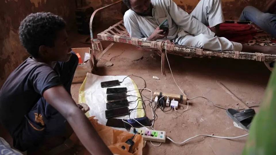 الدعم السريع يقطع الاتصالات عن السودان بالكامل