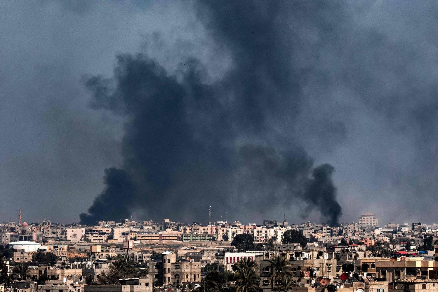 الإيكونوميست: الهجوم "الاسرائيلي" على رفح يستنفذ  صبر واشنطن